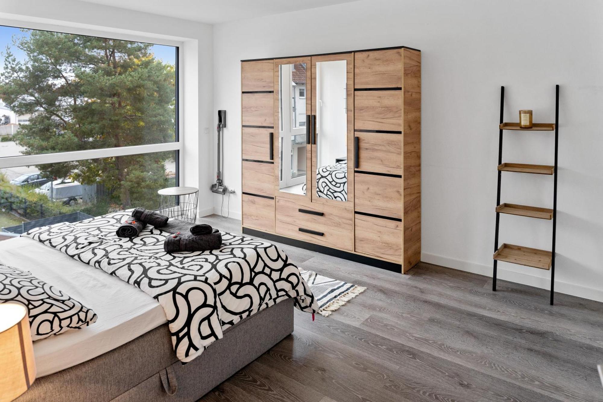 Modern Style Business Suite - Office - Kitchen - Balcony Herzogenaurach Eksteriør bilde