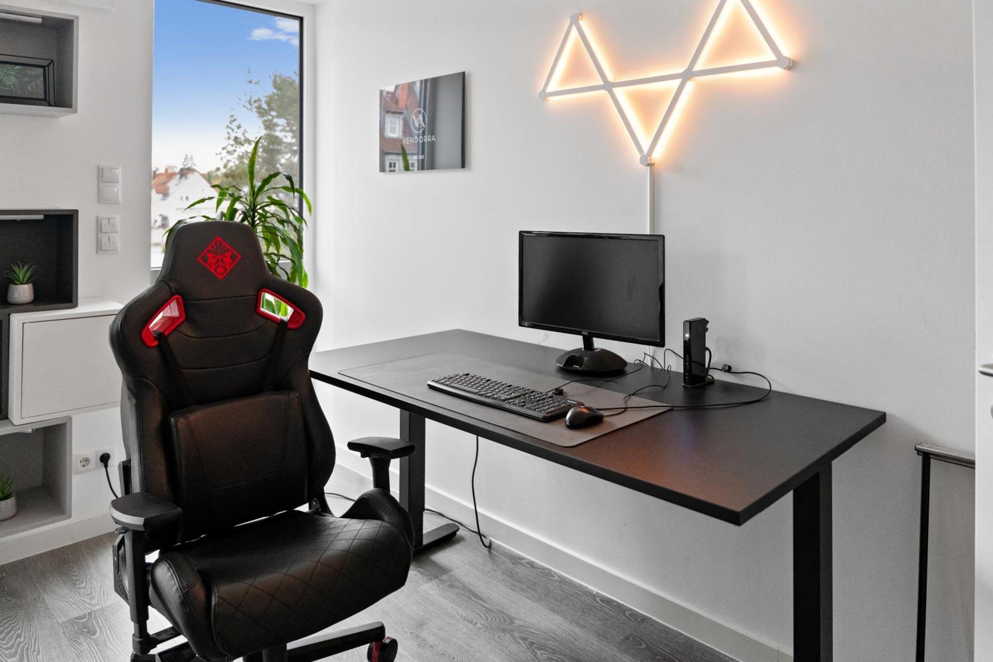 Modern Style Business Suite - Office - Kitchen - Balcony Herzogenaurach Eksteriør bilde